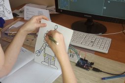 Оформление бумажного робота светодиодами